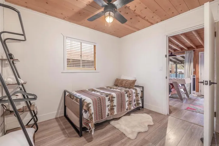 271 Leonard Ln, Sugarloaf, California 92386