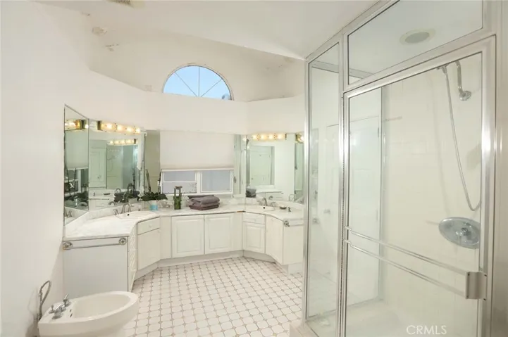 1412 N Louise Street, Glendale, California 91207