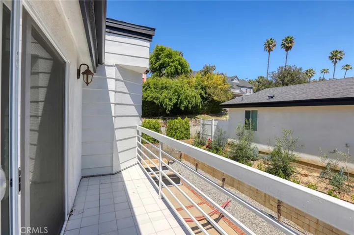 1412 N Louise Street, Glendale, California 91207