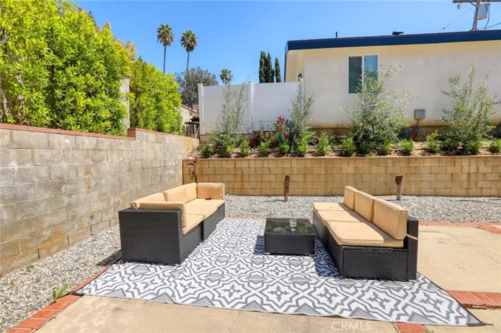 1412 N Louise Street, Glendale, California 91207