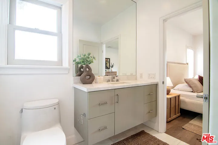 921 S Sierra Bonita Avenue, Los Angeles, California 90036