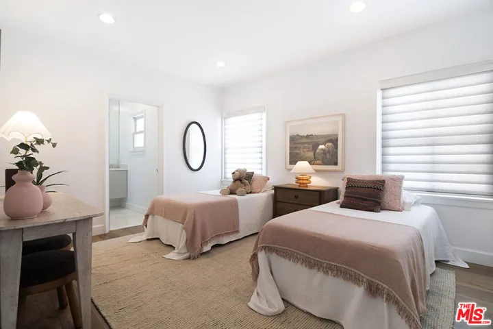 921 S Sierra Bonita Avenue, Los Angeles, California 90036