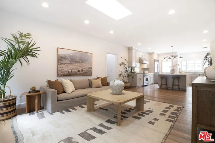 921 S Sierra Bonita Avenue, Los Angeles, California 90036