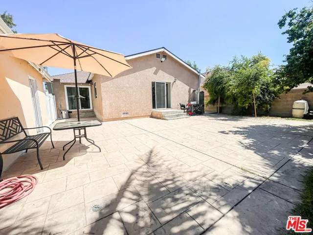 12612 Hatteras Street, Valley Village, California 91607