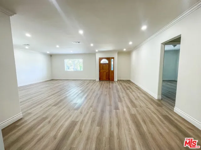 12612 Hatteras Street, Valley Village, California 91607