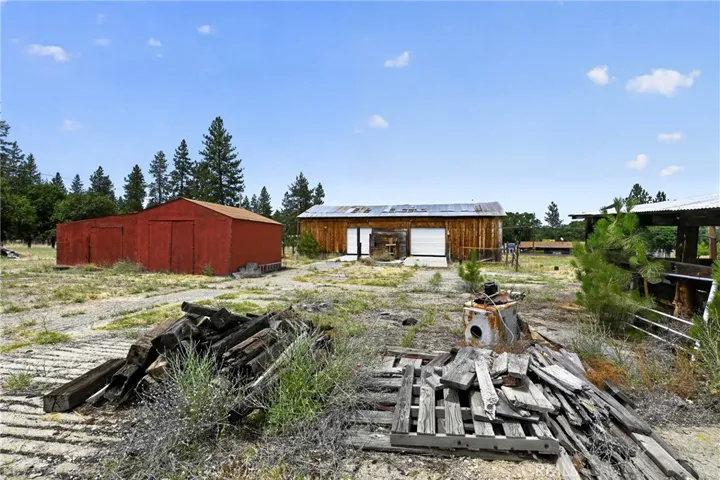 5331 Easy St, Yreka, California 96097