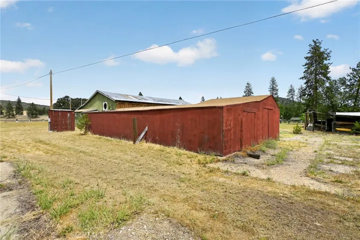 5331 Easy St, Yreka, California 96097