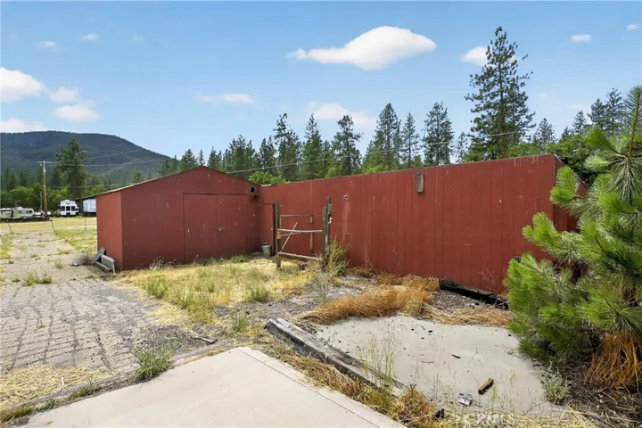 5331 Easy St, Yreka, California 96097
