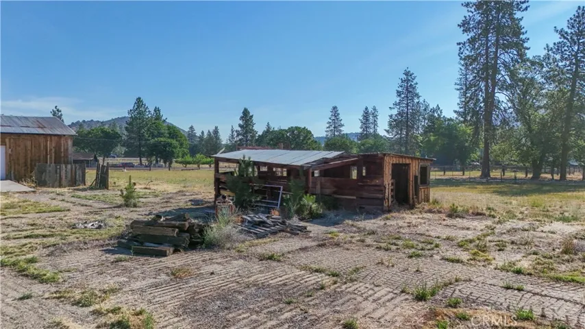 5331 Easy St, Yreka, California 96097
