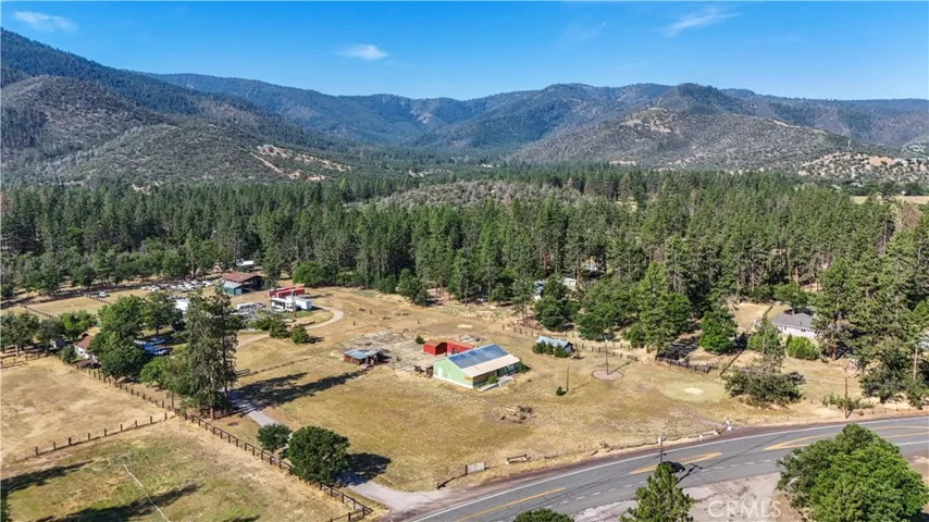 5331 Easy St, Yreka, California 96097