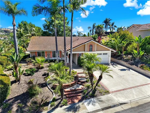 2912 Estancia, San Clemente, California 92673