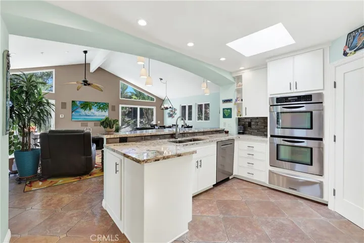 2912 Estancia, San Clemente, California 92673