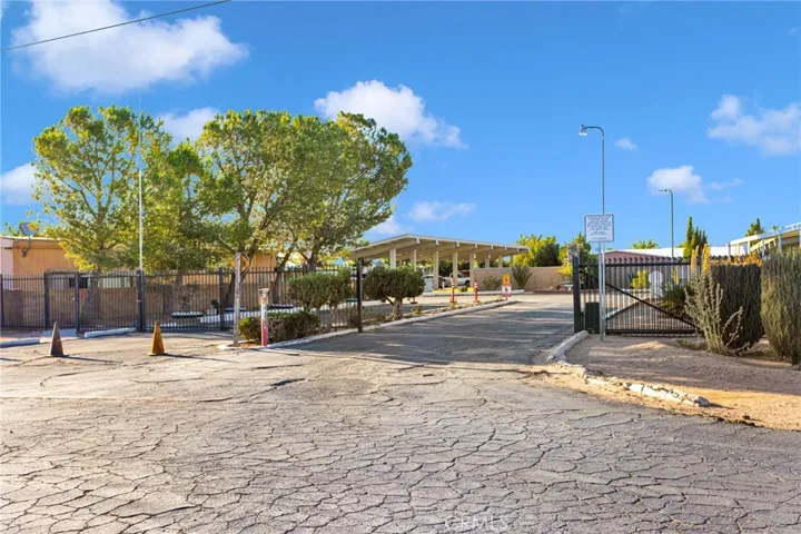 23456 Ottawa 28, Apple Valley, California 92308