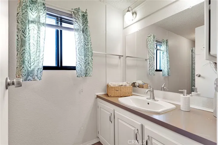 23456 Ottawa 28, Apple Valley, California 92308
