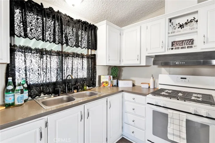 23456 Ottawa 28, Apple Valley, California 92308