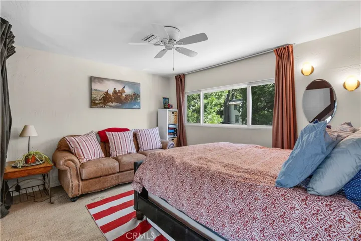 162 C Lane, Lake Arrowhead, California 92352