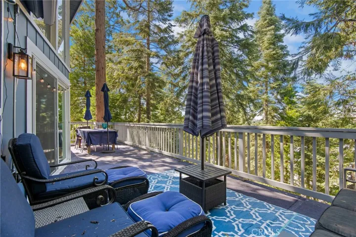 162 C Lane, Lake Arrowhead, California 92352
