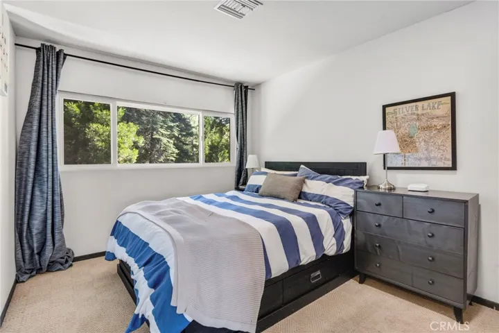 162 C Lane, Lake Arrowhead, California 92352