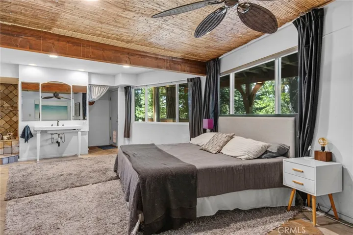 162 C Lane, Lake Arrowhead, California 92352