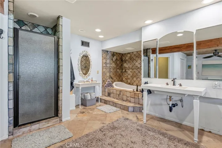 162 C Lane, Lake Arrowhead, California 92352