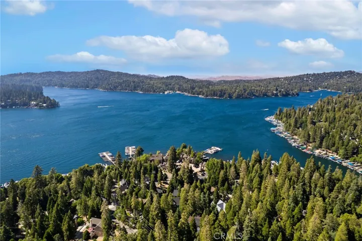 162 C Lane, Lake Arrowhead, California 92352