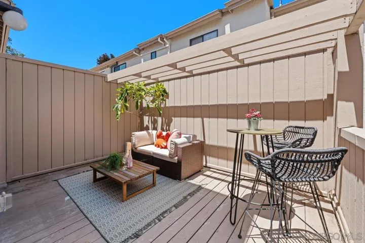 2726 Ariane Dr 46, San Diego, California 92117