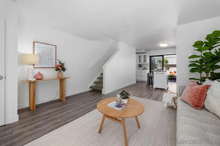 2726 Ariane Dr 46, San Diego, California 92117