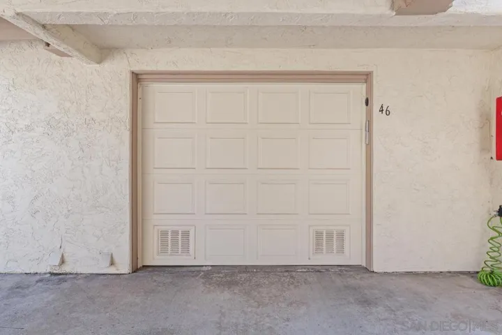 2726 Ariane Dr 46, San Diego, California 92117
