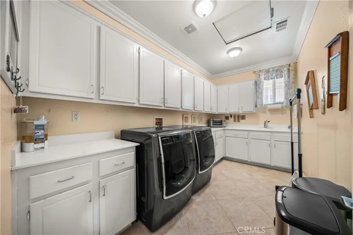 Downstairs laundry room