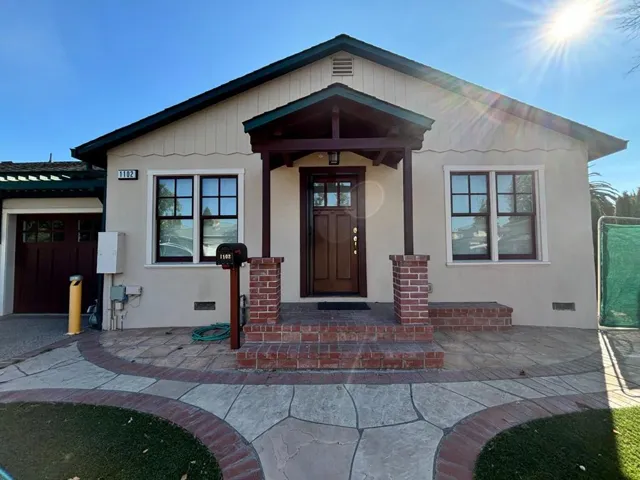 1102 Clinton Street, Redwood City, California 94061