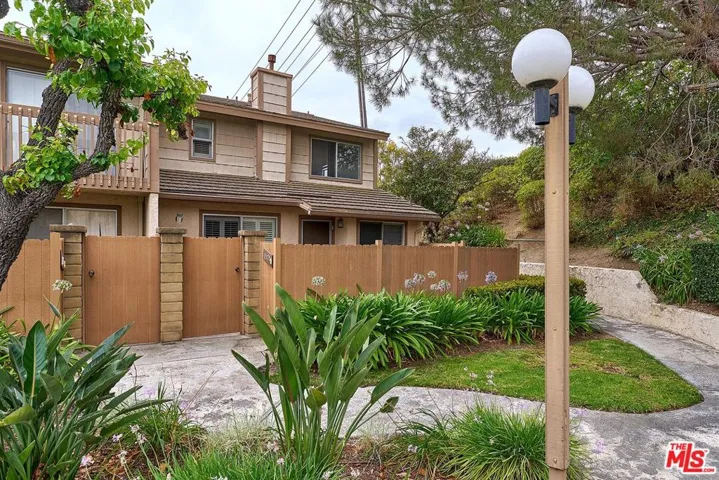 1575 Avenida Selva 204, Fullerton, California 92833
