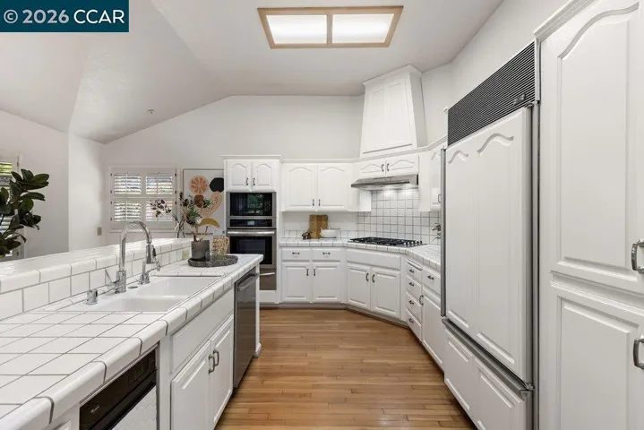 1901 Lakeshire Dr, Walnut Creek, California 94595