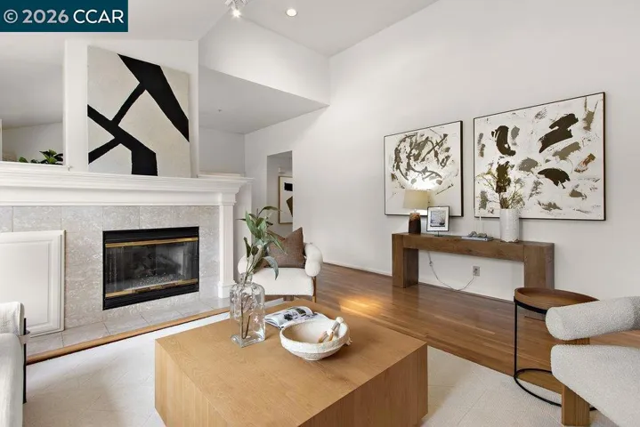 1901 Lakeshire Dr, Walnut Creek, California 94595
