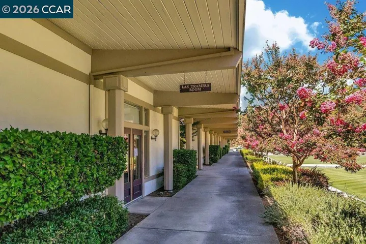 1901 Lakeshire Dr, Walnut Creek, California 94595