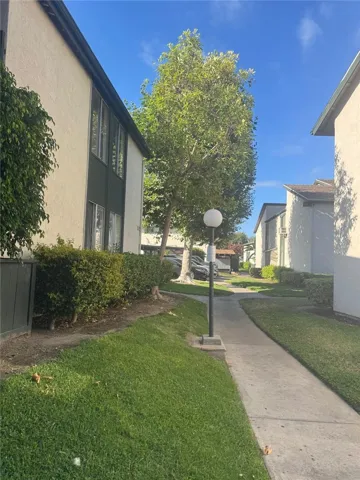 23276 Orange Avenue 4, Lake Forest, California 92630