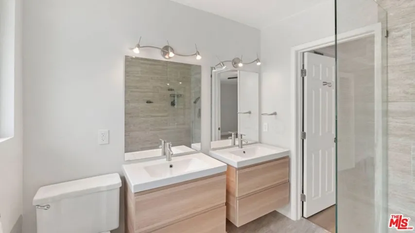 22540 Margarita Drive, Woodland Hills, California 91364