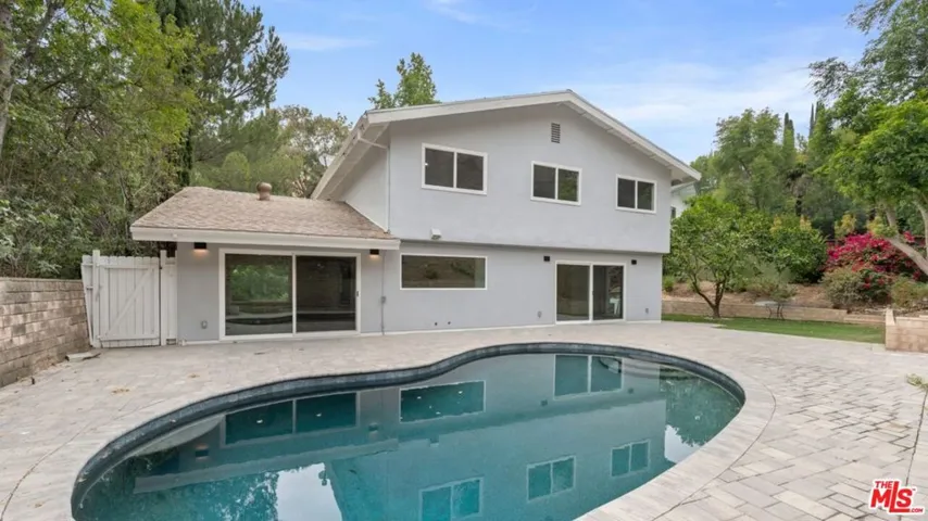 22540 Margarita Drive, Woodland Hills, California 91364