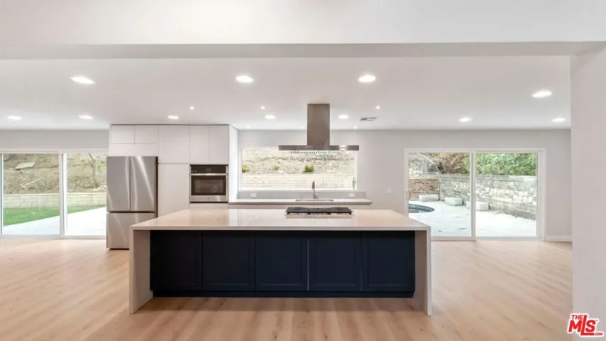 22540 Margarita Drive, Woodland Hills, California 91364