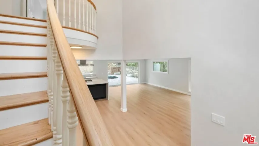 22540 Margarita Drive, Woodland Hills, California 91364
