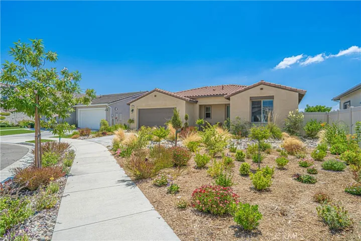 28824 Rise Court, Canyon Country, California 91350