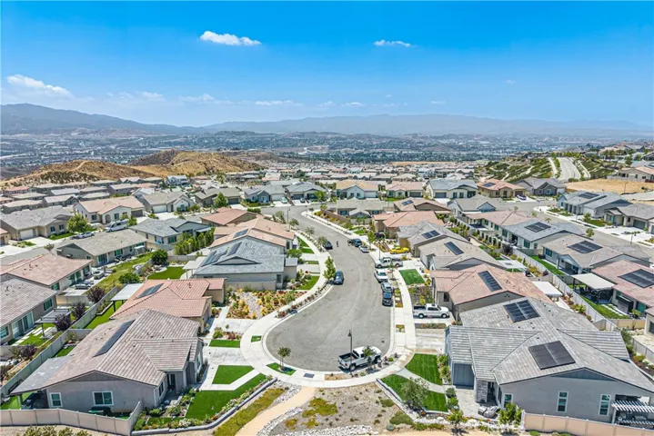 28824 Rise Court, Canyon Country, California 91350