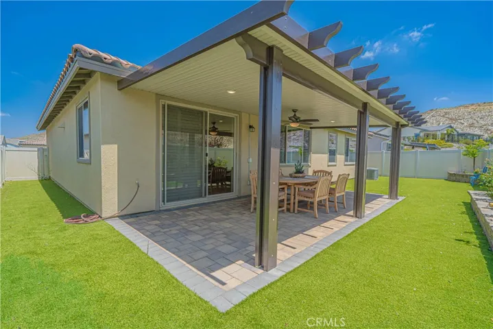 28824 Rise Court, Canyon Country, California 91350
