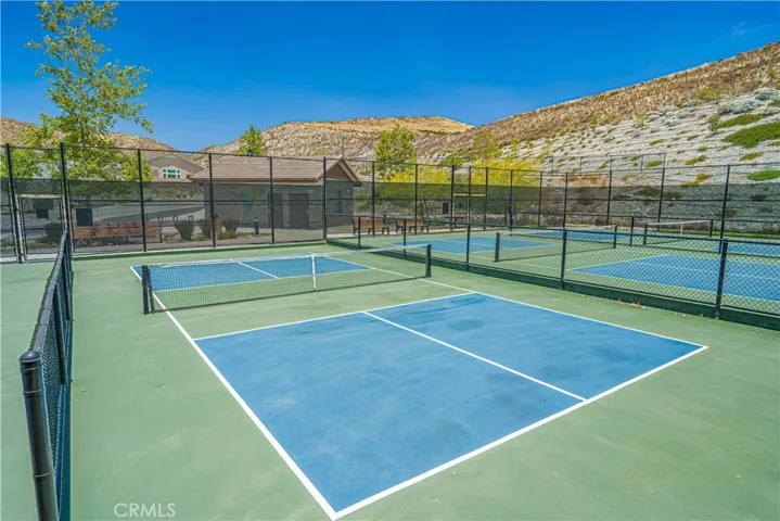 28824 Rise Court, Canyon Country, California 91350