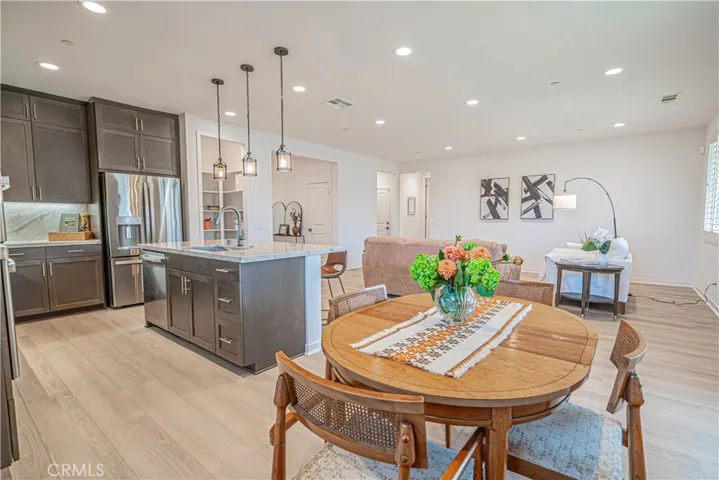 28824 Rise Court, Canyon Country, California 91350