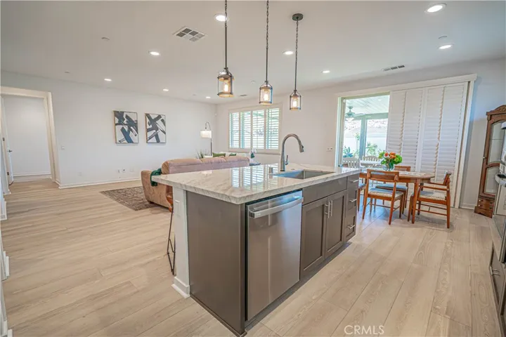 28824 Rise Court, Canyon Country, California 91350
