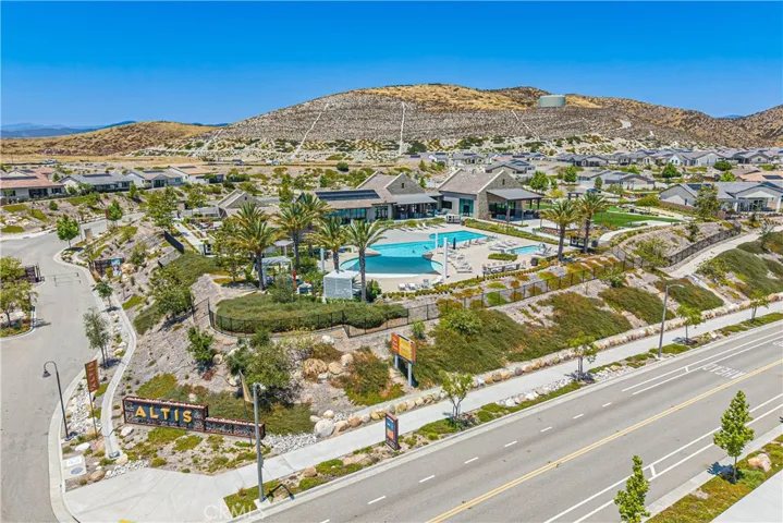 28824 Rise Court, Canyon Country, California 91350