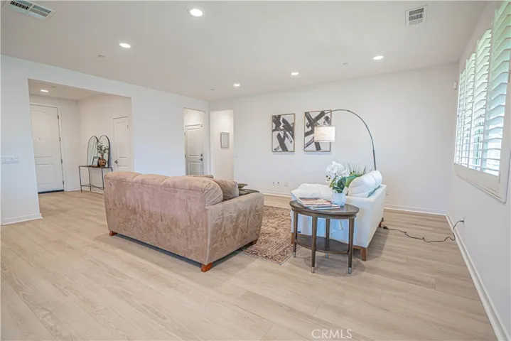 28824 Rise Court, Canyon Country, California 91350