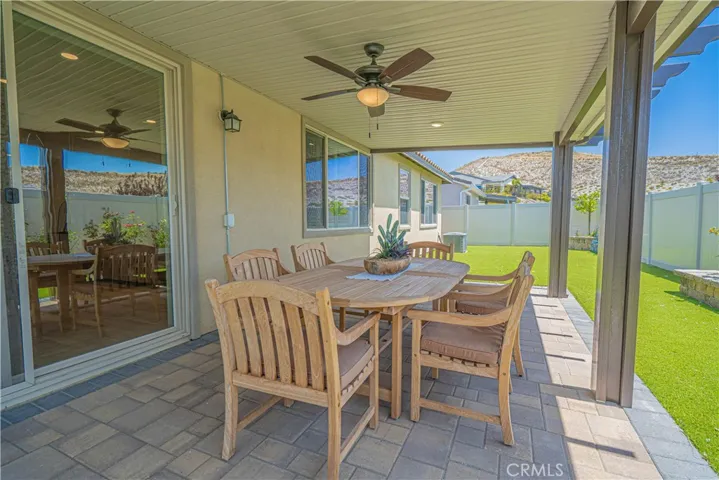 28824 Rise Court, Canyon Country, California 91350