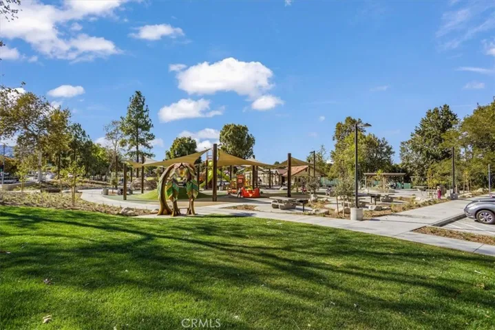 25097 Green Mill Avenue, Newhall, California 91321