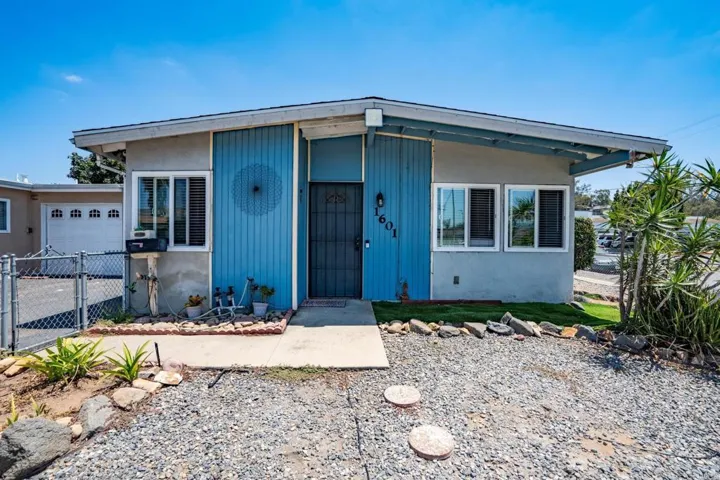 1601 Cherry Place, Escondido, California 92027
